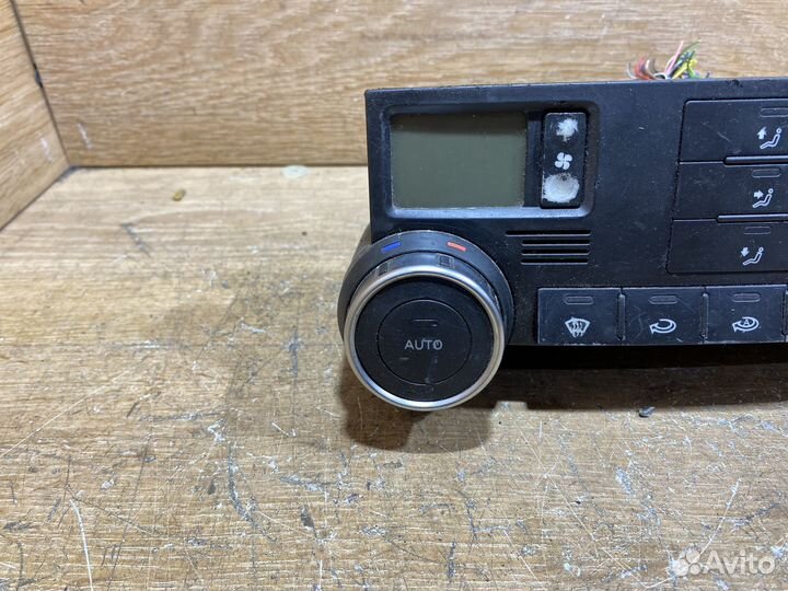 Блок управления климатом Volkswagen Touareg 141156