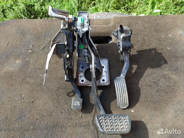 Педали Лексус RX 350