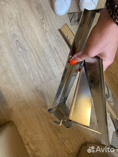 Кронштейн для полки