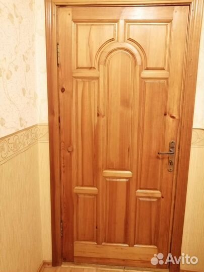 Дверь из массива сосны