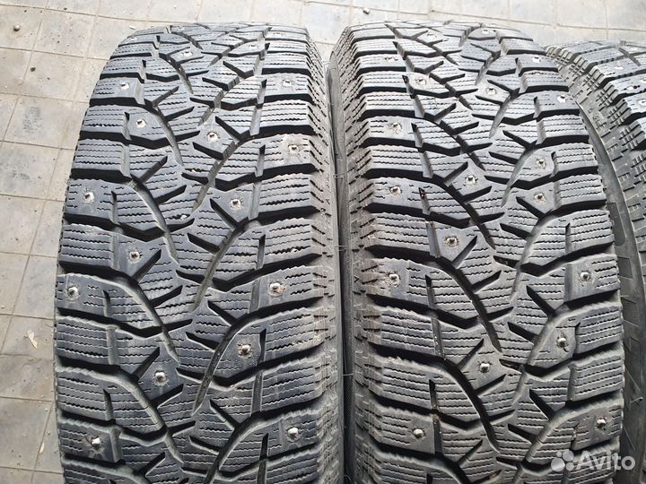 Bridgestone Blizzak Spike-02 175/65 R14