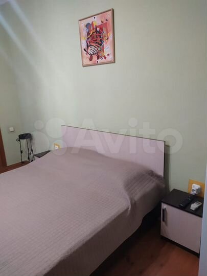 Комната 25 м² в 9-к., 1/2 эт.