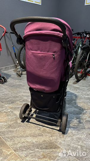 Каляска прогулочная скадная