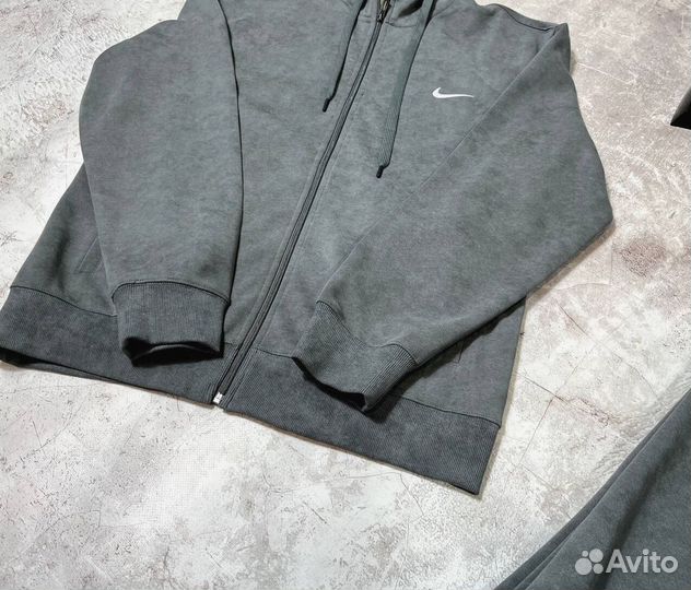 Спортивные костюмы Nike