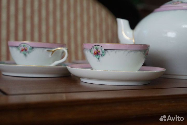 Антикварный чайный набор. Фарфор