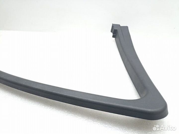 Накладка двери передняя левая Mercedes-Benz