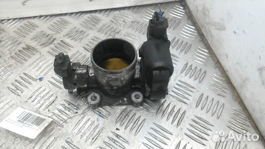 Дроссельная заслонка дизельная toyota RAV 4 ZSA3