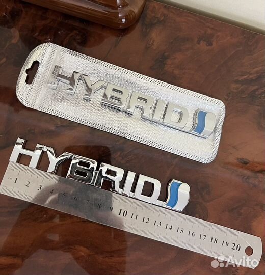 Эмблема гибрид