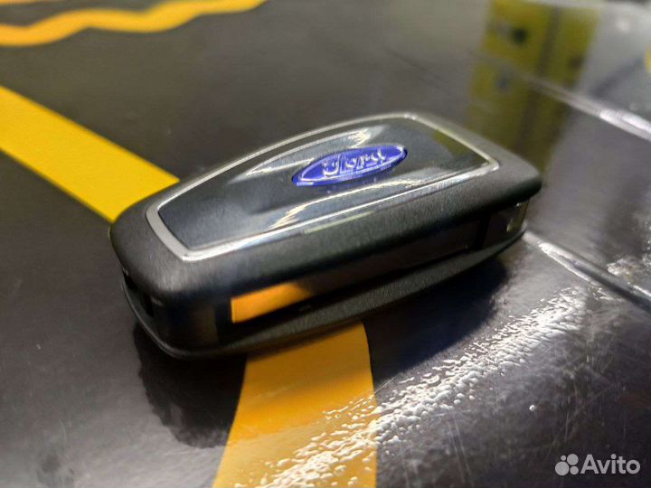 Выкидной ключ Ford Transit