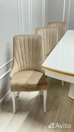 Кухонный стол,стулья / оплата при получении