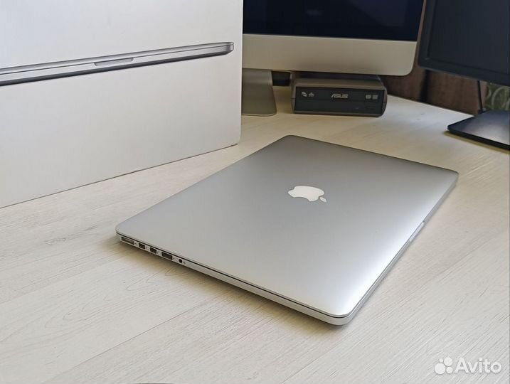 MacBook Pro 15 2015 16/500