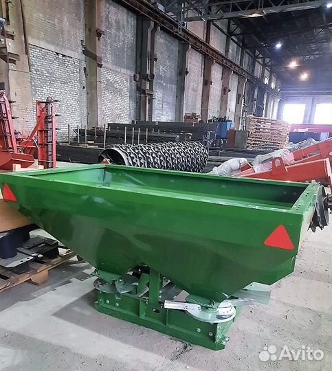 Разбрасыватель удобрений Оптсельмаш Фермер, 2023