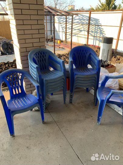 Пластиковые стулья бу
