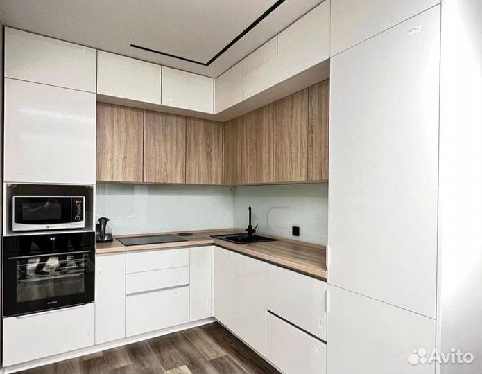 Кухня угловая стильная