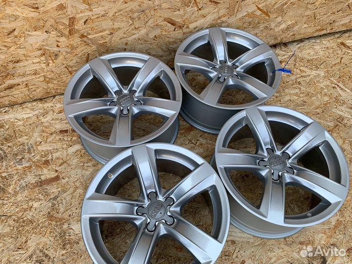 Комплект литых дисков R18x8.5 5x112