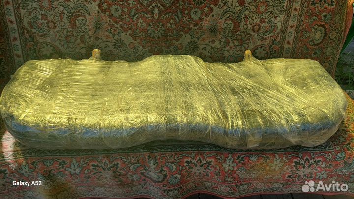 Задний диван Crown