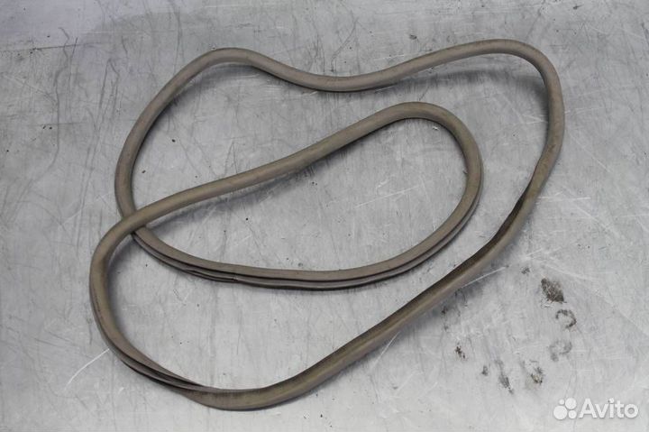 Уплотнитель Nissan Pathfinder R51