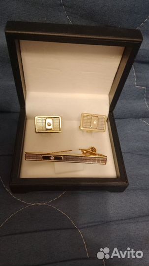 Запонки и зажим для галстука