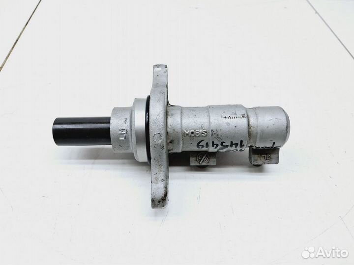 Цилиндр тормозной главный Kia Sportage III (SL) 2