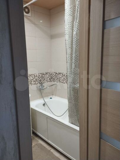 2-к. квартира, 43 м², 3/5 эт.