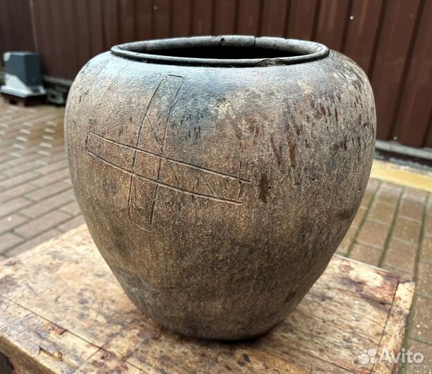 Горшок с крестом орнамент большой глиняный 19 век