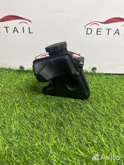 Бачок гидроусилителя руля Mercedes-Benz Ml350 W164