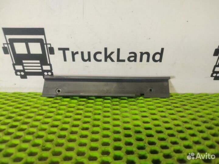 Накладка декоративная правая Man Tgx 2012