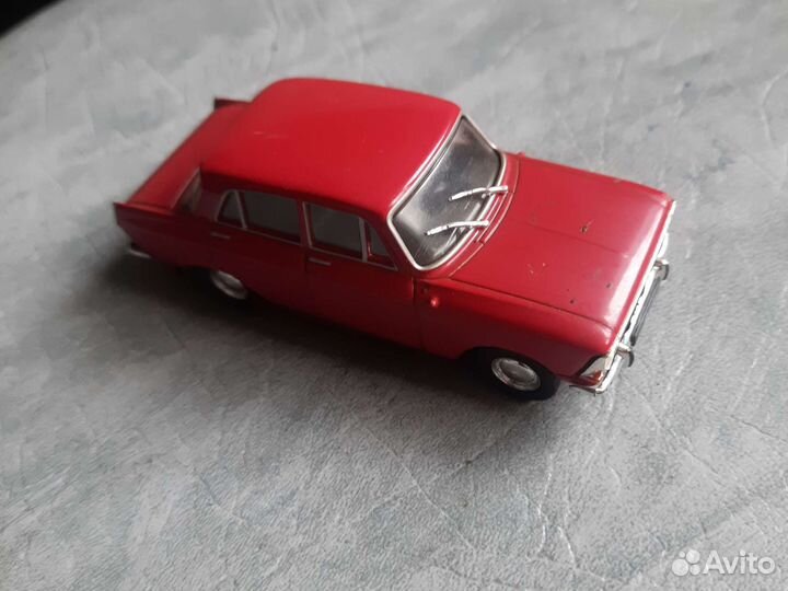 Модель автомобиля 1/43