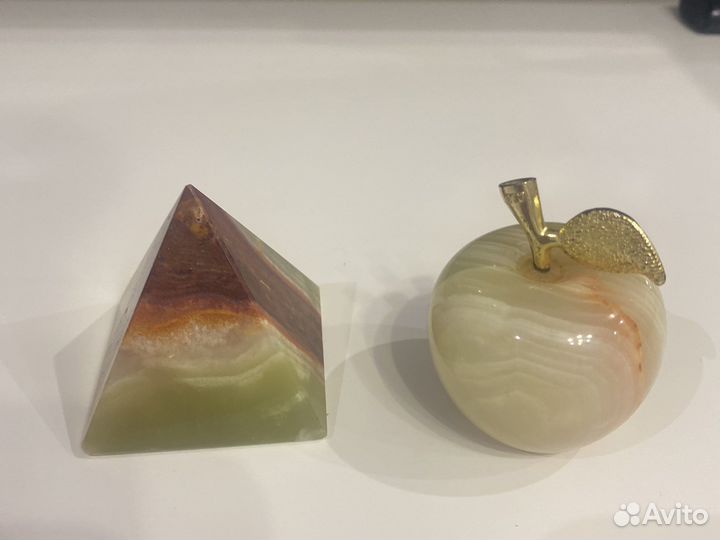 Фигурки из оникса