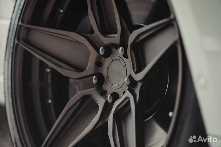 Кованые диски для Land Rover Defender R23