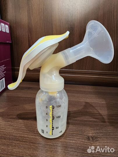Молокоотсос medela ручной