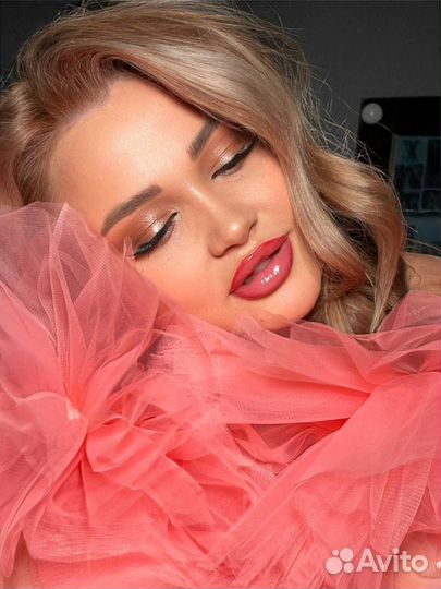 Макияж и укладка