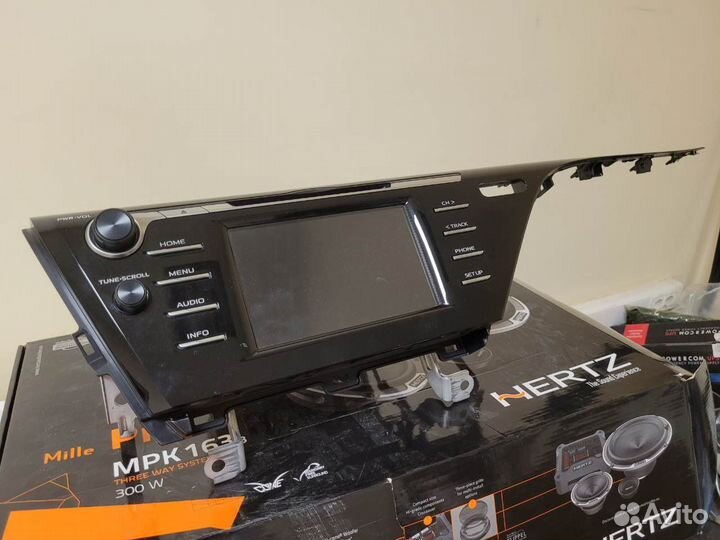 Магнитола Toyota Camry XV70