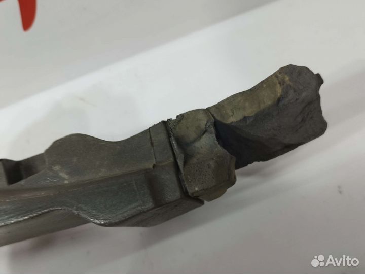 Уплотнитель крыла перед RH Volkswagen Tiguan 2 16+