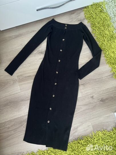 Стильное платье 44 размер