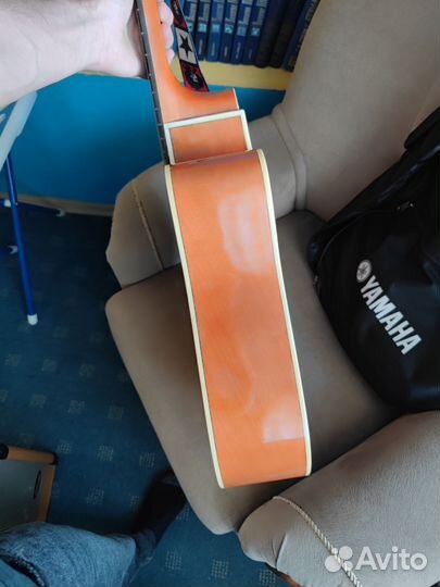 Электроакустическая гитара Yamaha FX 370C