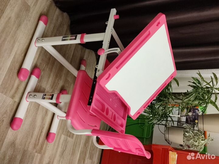 Растущая парта и стул бу