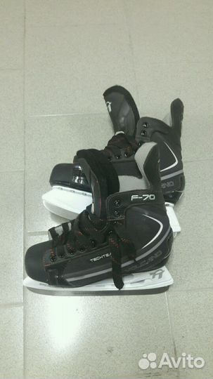 Коньки хоккейные