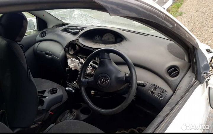 Toyota vitz купе разбор