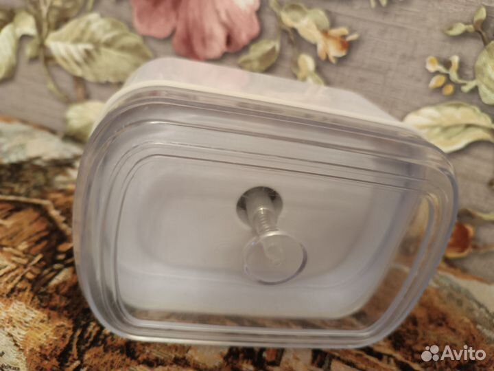 Дозатор жидкого моющего средства для кухни