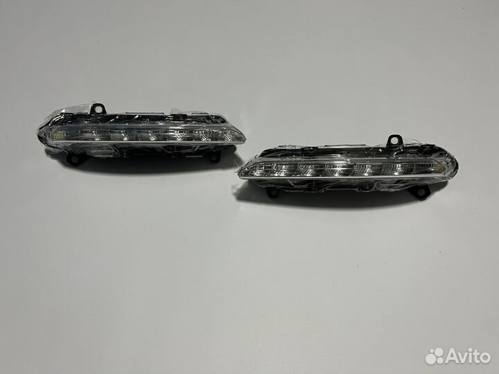 Комплект дневных ходовых огней Mercedes W204 W221