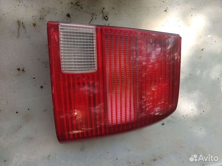 Задний правый фонарь Фольксваген Пассат б5 седан