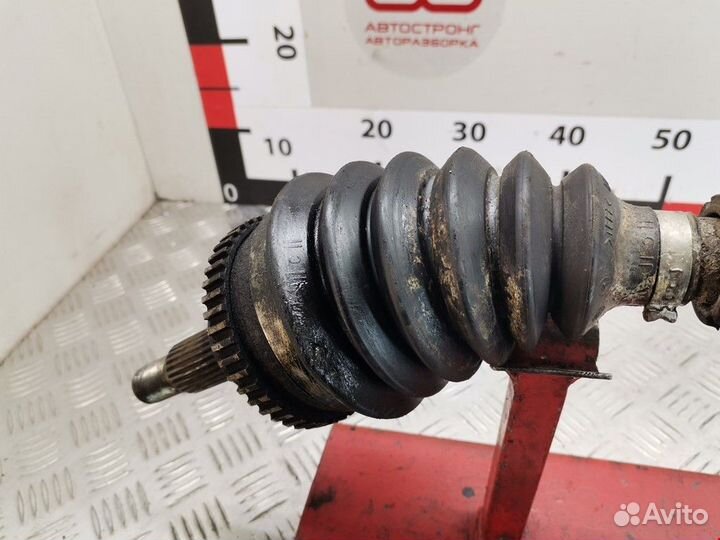 Полуось передняя левая (приводной вал, шрус)