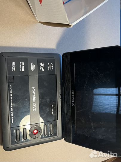 Портативный DVD проигрыватель с монитором