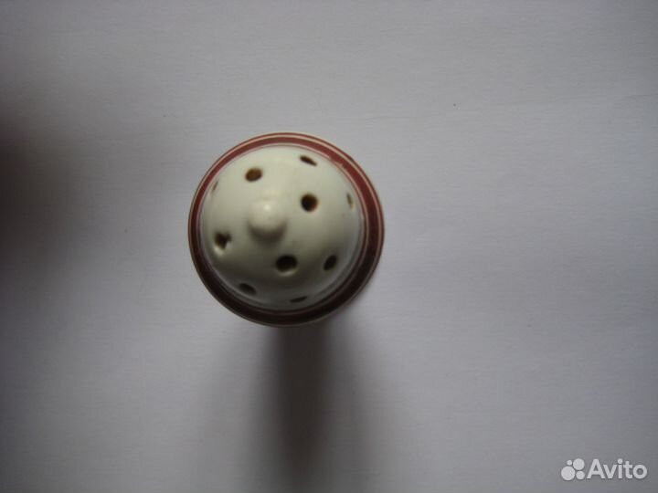 Солонка (старинная, фарфор)