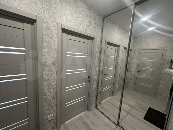 2-к. квартира, 66 м², 14/17 эт.