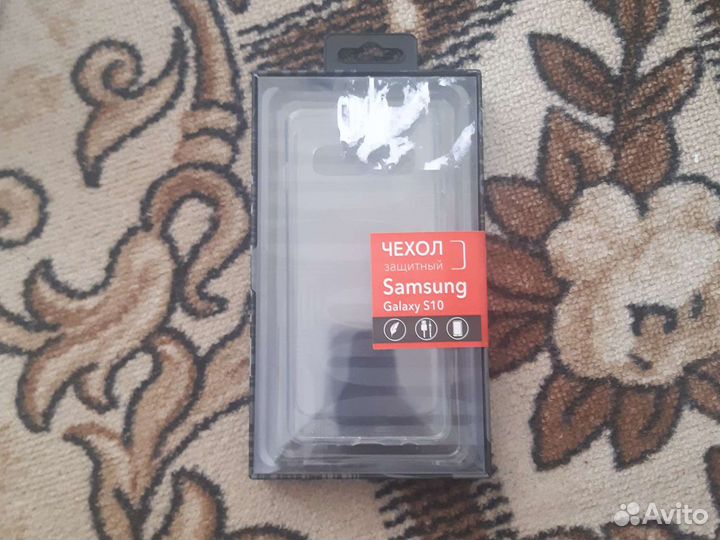 Чехлы на смартфоны