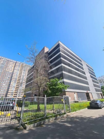 Машиноместо, 13 м²