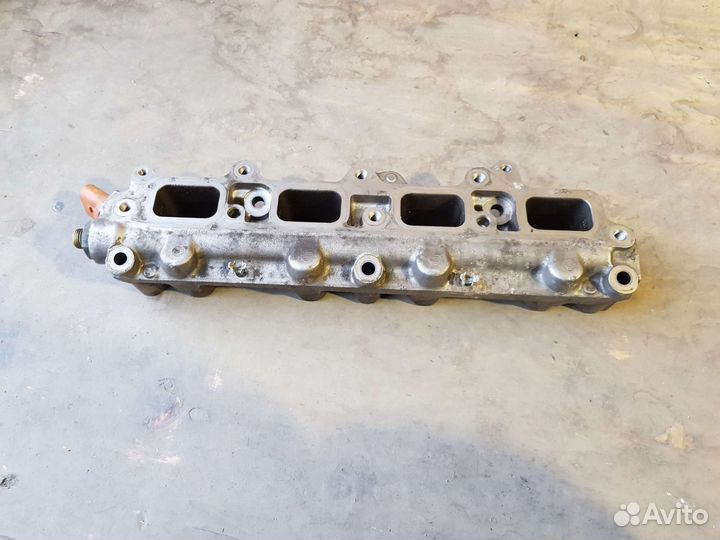 Топливная рампа 1.4 cax TSI турбо Volkswagen golf