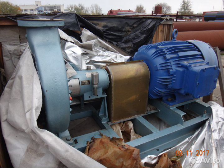 Самовсасывающий центробежный насос LaBour Pumps